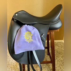 Purple stirrup cover with yellow flower